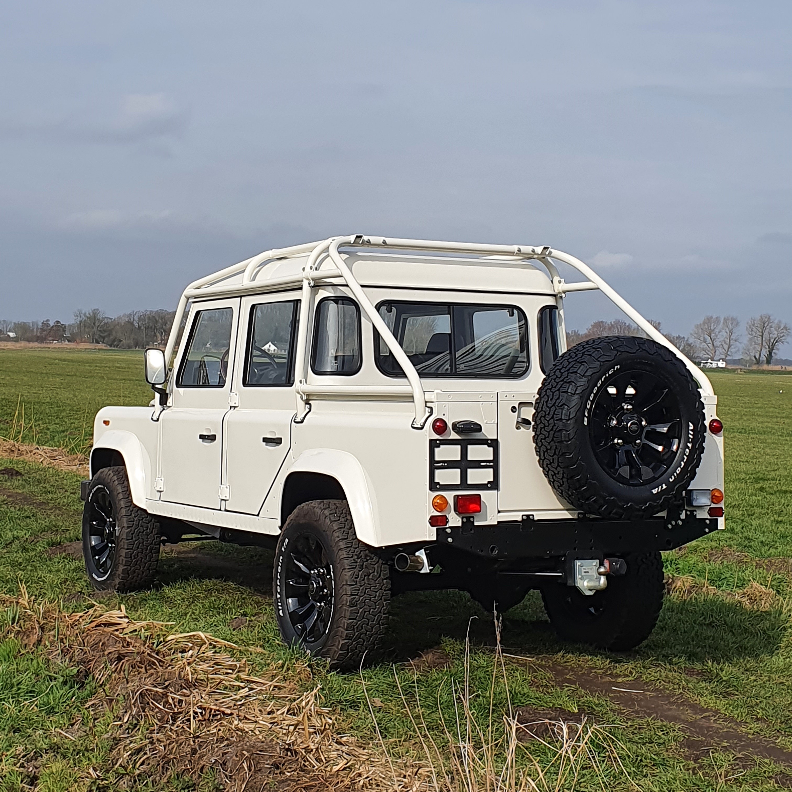 1988 One Ten Crewcab V8